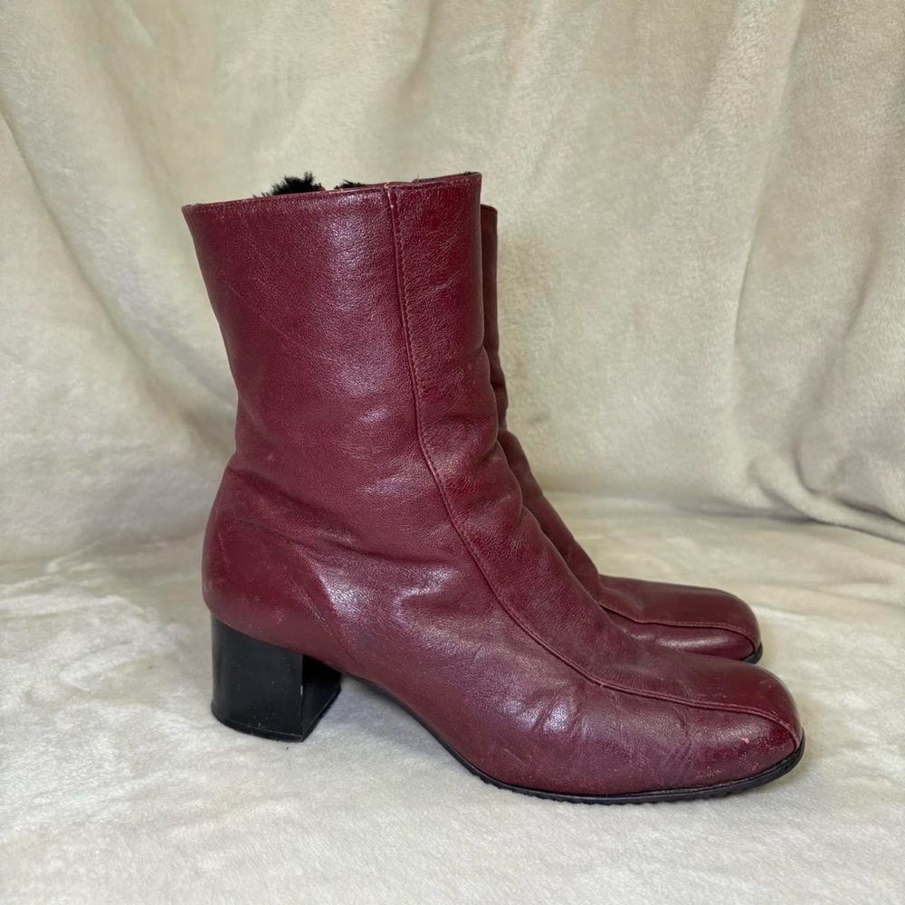 Vintage Burgundy Leather Heeled Midcalf Boots
